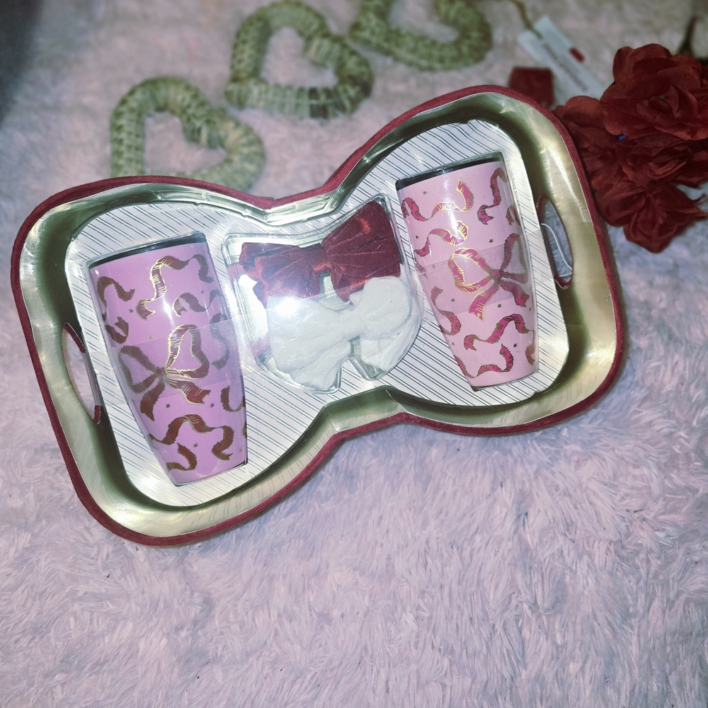 Elegant Pink Gift Set with Bow Accents